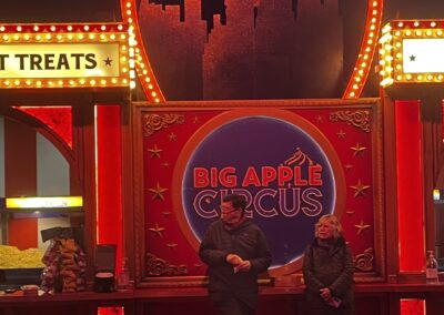 Big Apple Circus, Apple lit up frame, ticket area